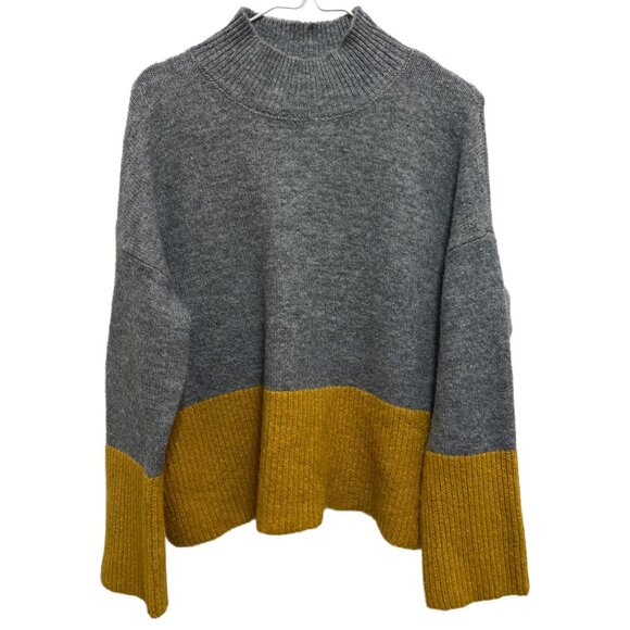 1103 Forever 21 Oversized Mock Neck Fuzzy Knit Pullover Sweater - Picture 1 of 2